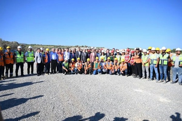 Mersin'e dev proje! Bakan Uraloğlu tarih verdi: Seyahat süresi 18 dakikaya düşecek